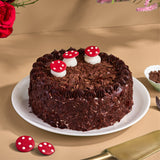 Black Forest Cake - Eggless