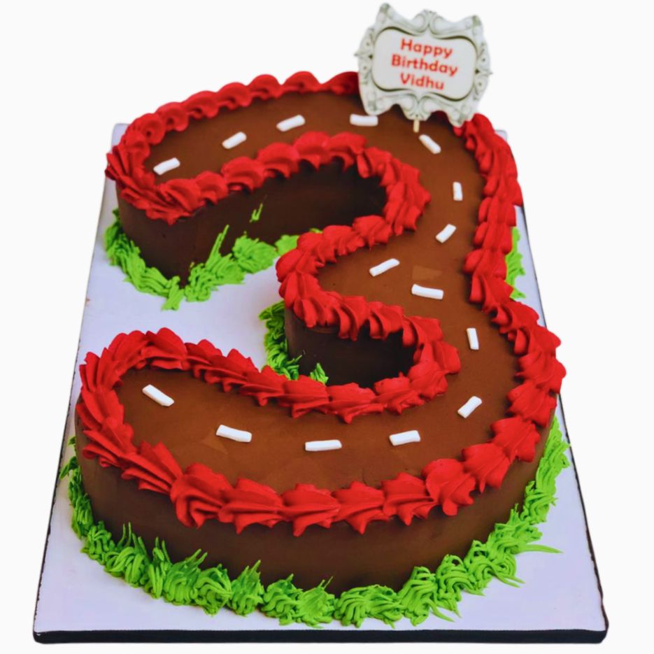 Themed Chocolate Fondant cake | Winni.in