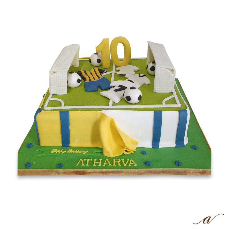 Stadium Cake | A football stadium cake made from christmas c… | Flickr