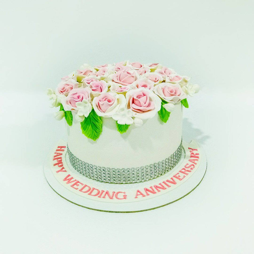 Roses Wedding Anniversary Cake