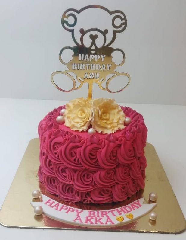 Send Online half kg designer floral chocolate cake n 15 red roses basket  Order Delivery | flowercakengifts