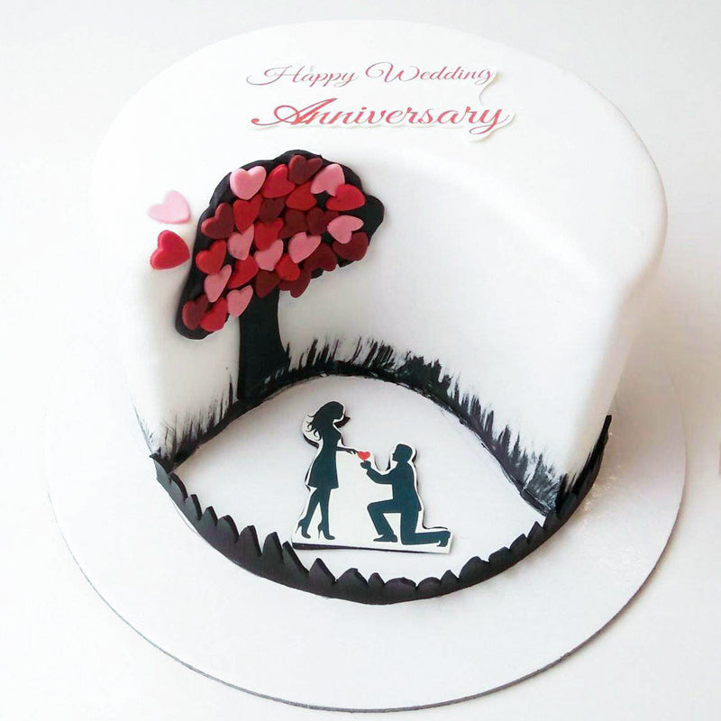 Personalized Anniversary Cake for the Perfect Celebration
