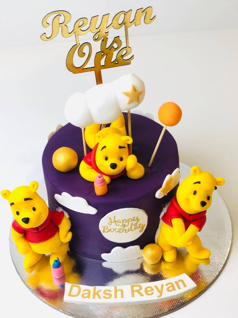 Hannie The Pooh Theme Cake
