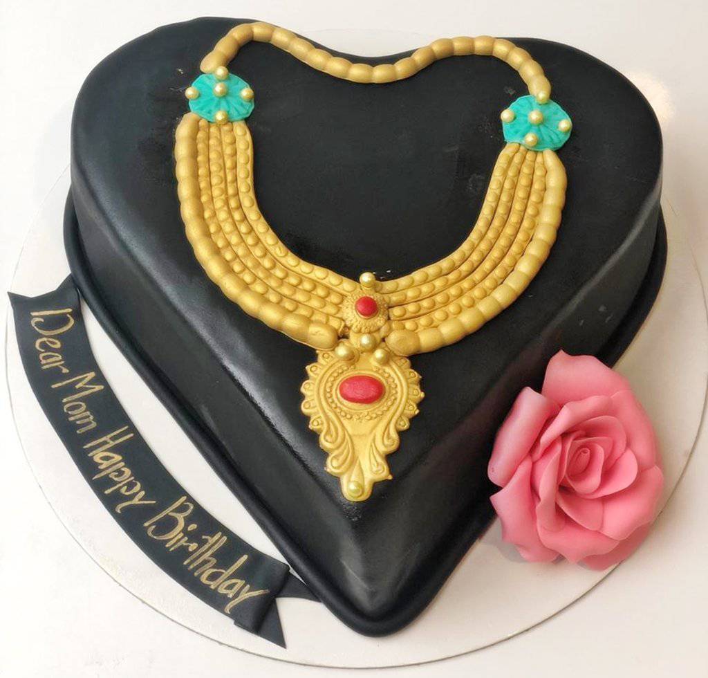 Its okay to be a little obsessed with jewelry 🤩💕 Indian jewelry theme cake  with hand crafted edible ornaments 😍❣️ DM or whatsapp us at… | Instagram