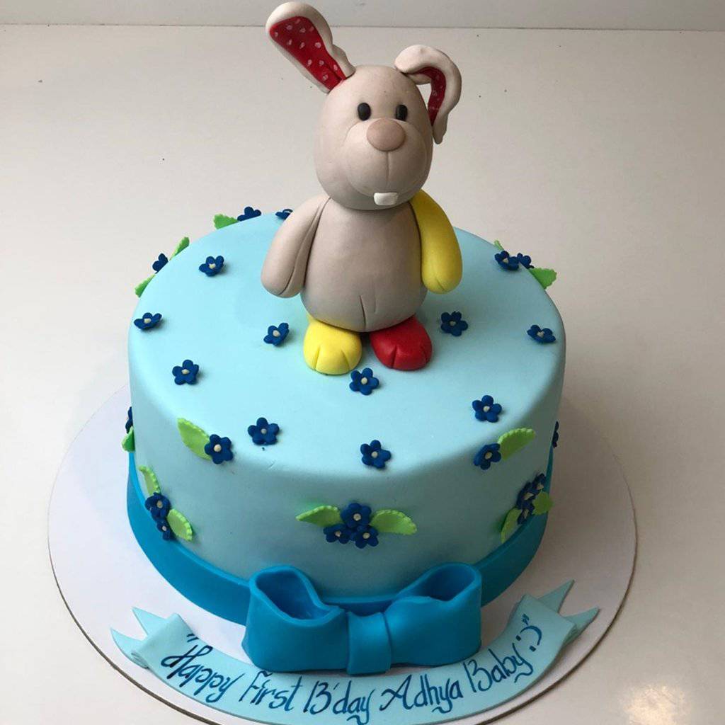 Peter Rabbit Theme Cake