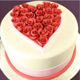Roses in the heart Cake