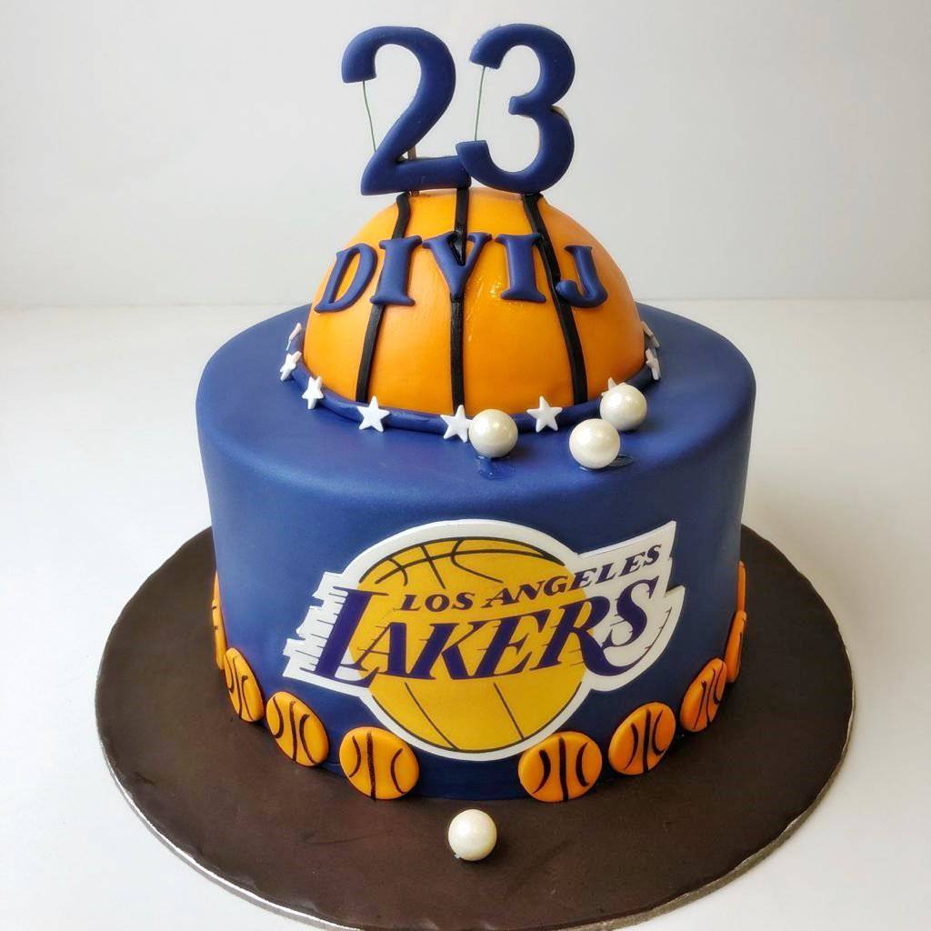 Team Lakers Theme Cake