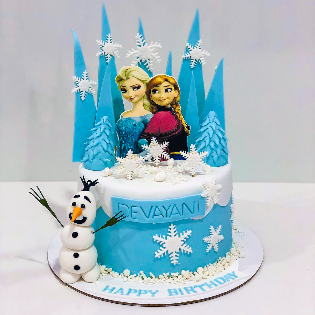 Snow Dolls 12 Theme Cake